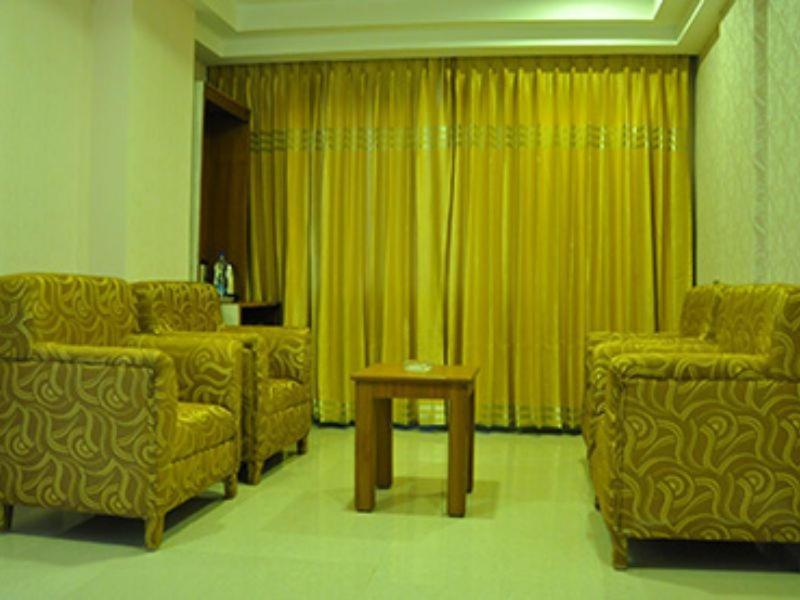 The Vijay Park - Airport Hotel Madras Buitenkant foto