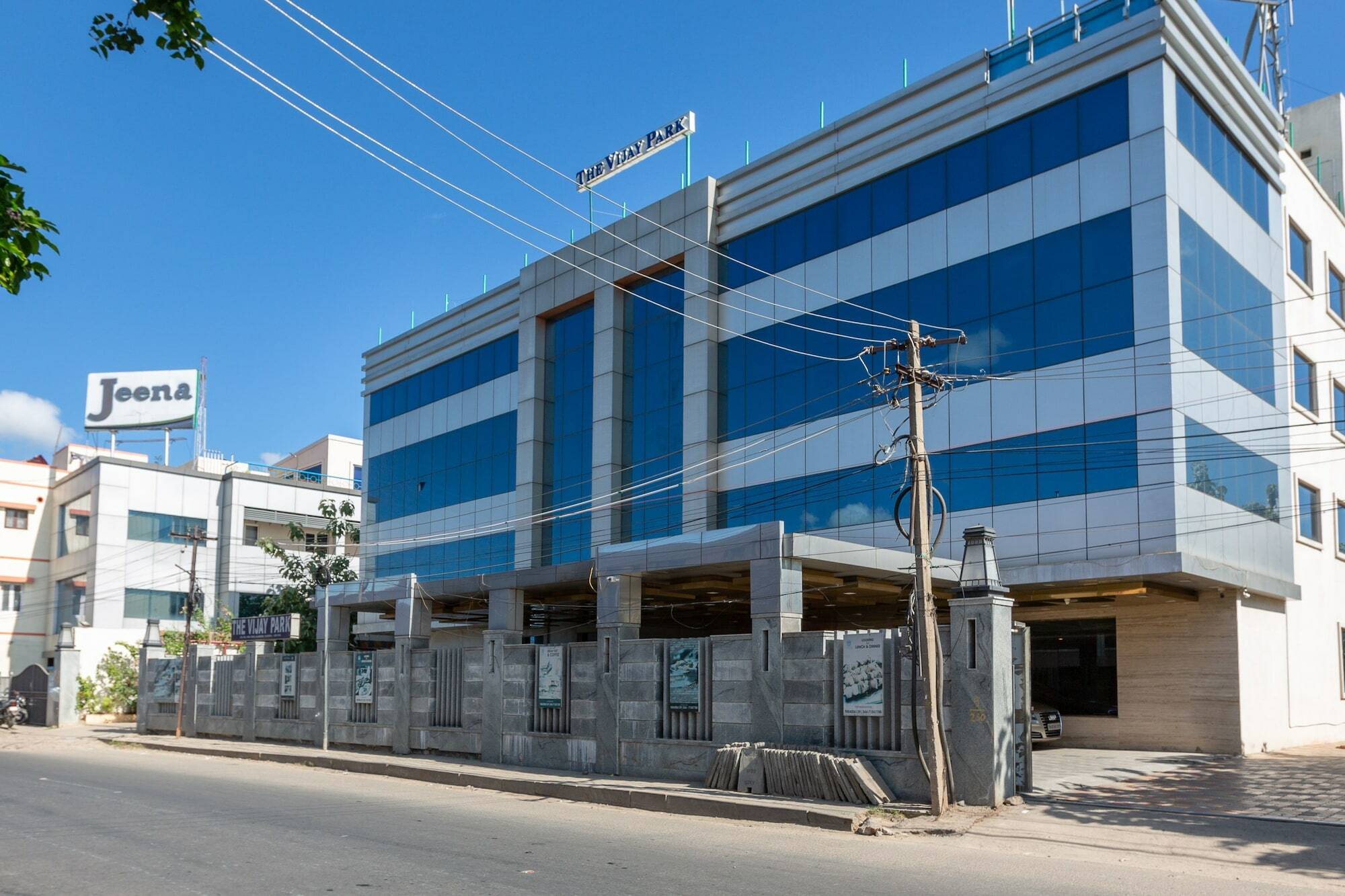 The Vijay Park - Airport Hotel Madras Buitenkant foto